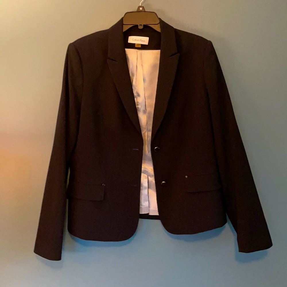 Calvin blazer with blue and white strips liner.